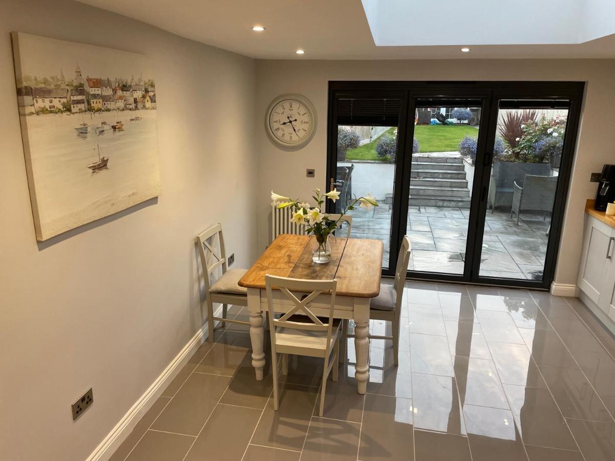 17 Eastgate Villa Cowbridge Bagian luar foto